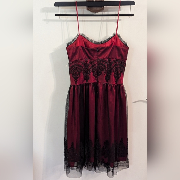 Morgan & Co Junior Red Party Dress - Picture 2 of 5